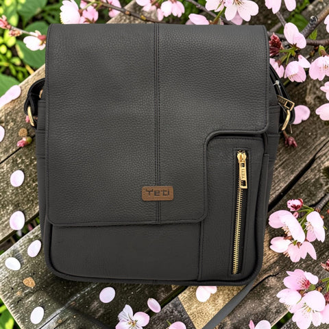 Woman's Genuine Leather Shoulder Messenger Bag - Black