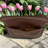 Woman's Genuine Leather Classic Crossbody Bag - Cognac