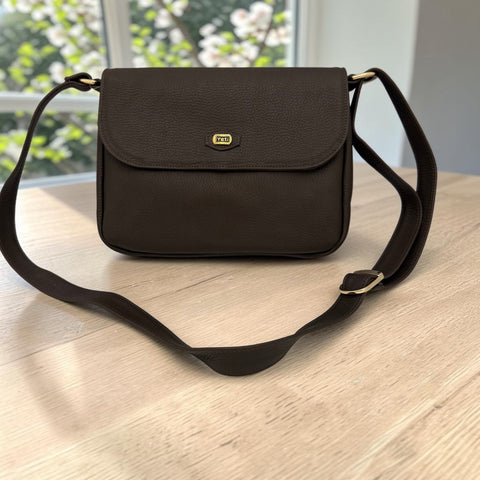 Woman's Genuine Leather Classic Crossbody Bag - Brown